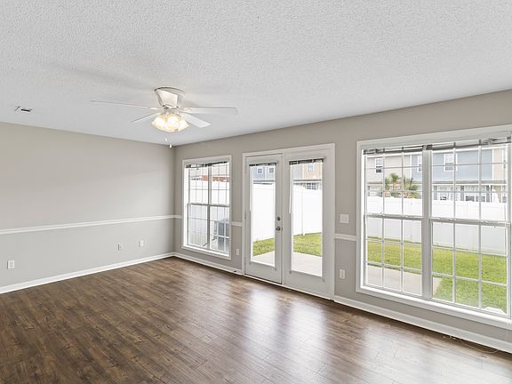 4th image of 304 Claremont Ave