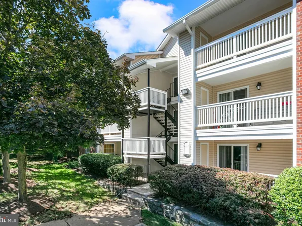 1541 Lincoln Way APT 301, McLean, VA 22102