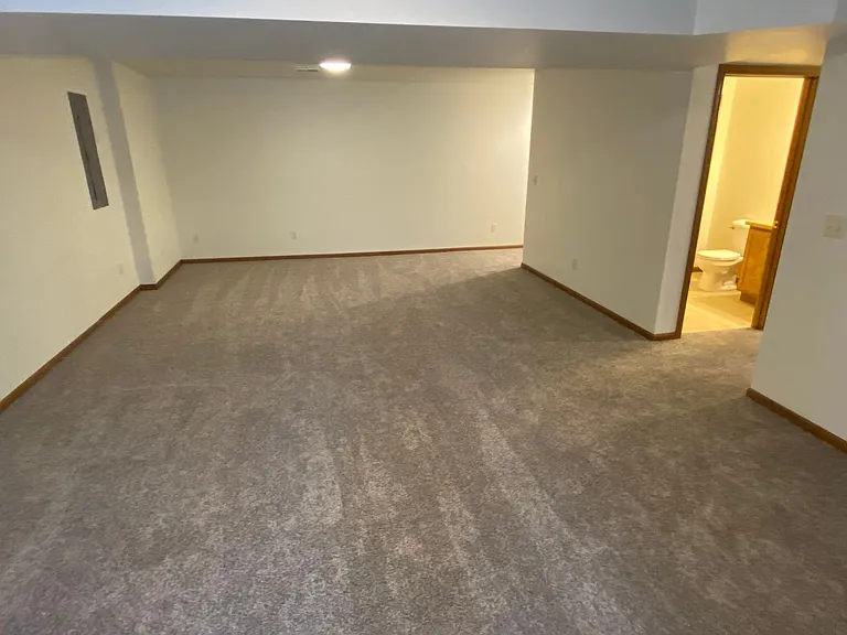 2153 Meadow Brook Way — Photo 18