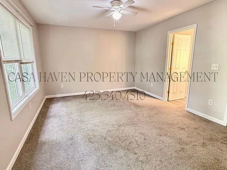 1522 Linden Ave — Photo 14