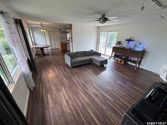 3rd image of 106 Downey Street