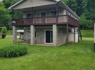 137 Upper Godfrey Dr, Leechburg, PA 15656