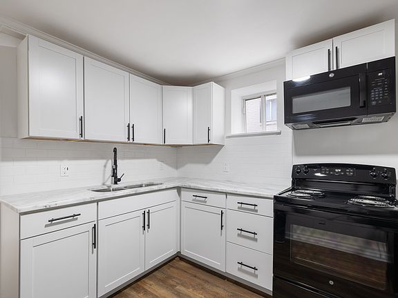 5th image of 3320 Clifton Ave #D