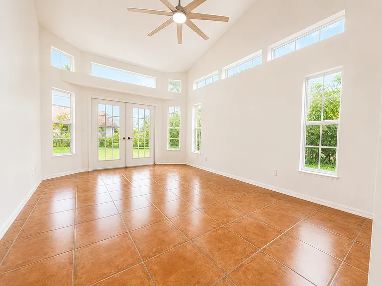 11387 Waterford Village Dr — Photo 4
