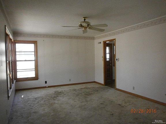 3rd image of 1823 Gebhart St