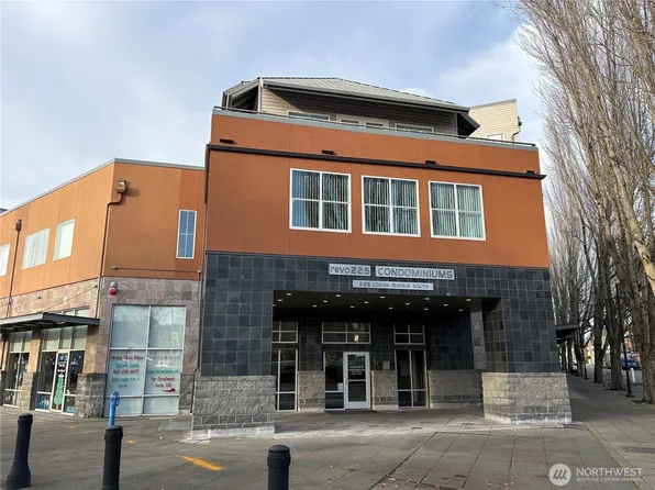 225 Logan Avenue S #111, Renton, WA 98057