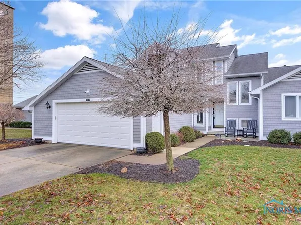 705 Fairway Ln APT 2, Wauseon, OH 43567