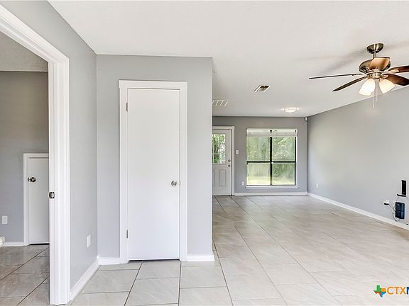 2nd image of 2601 Schulze Dr