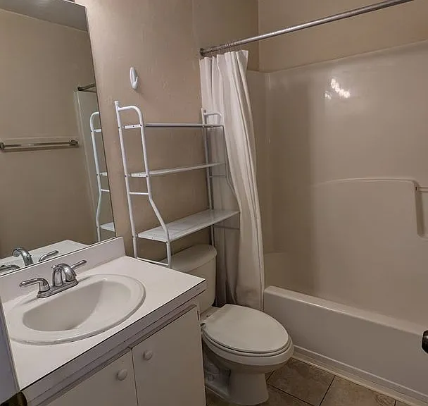 4000 SW 23rd St #4-303 — Photo 20