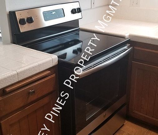 4th image of 4030 Louisiana St APT 3