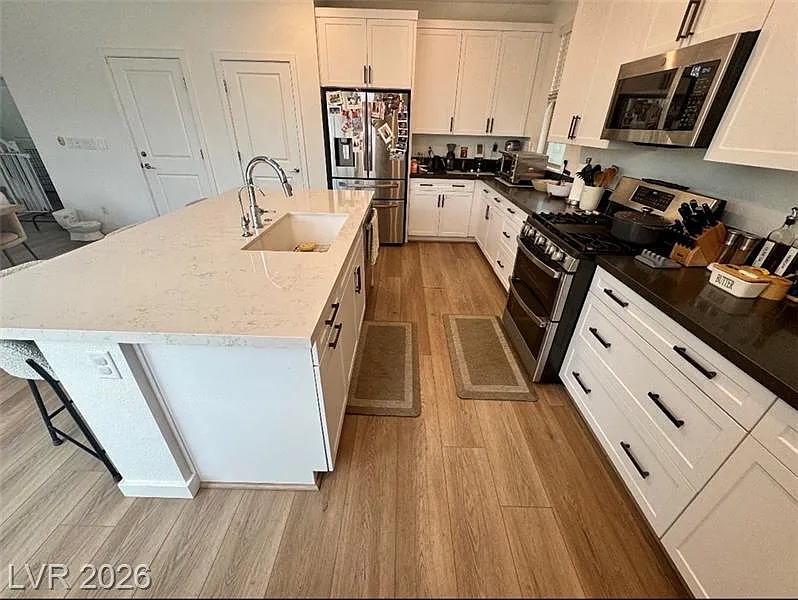 3 bed, 2.5 bath, 2011 sqft, $2,895 — Photo 3