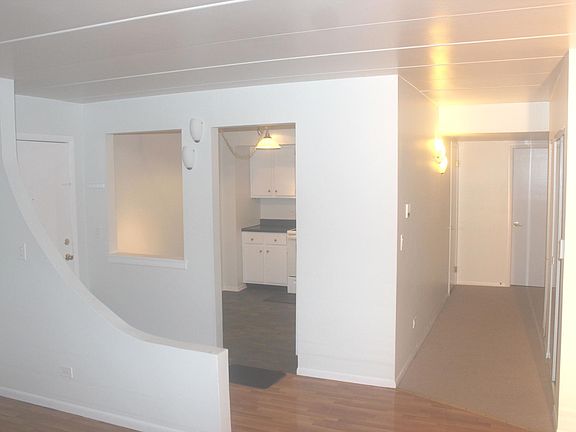 5th image of 603 S River Rd APT 2D