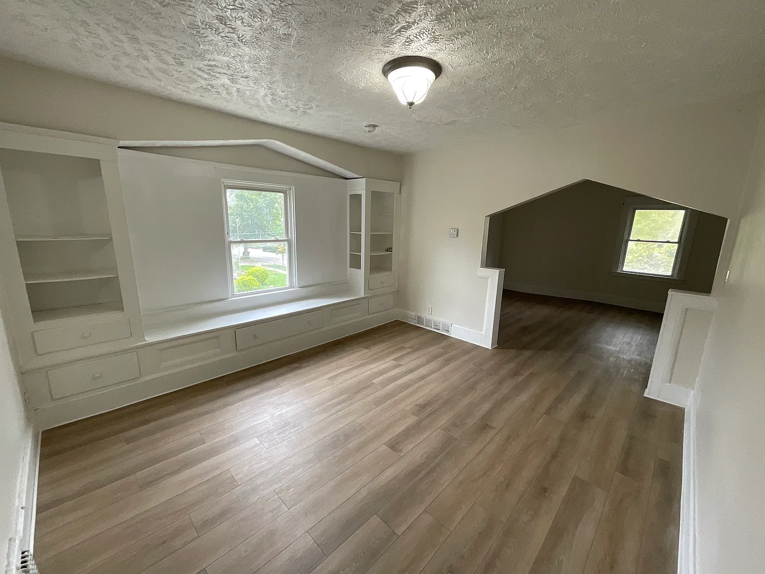 2 bed, 800 sqft, $1,500 — Photo 3