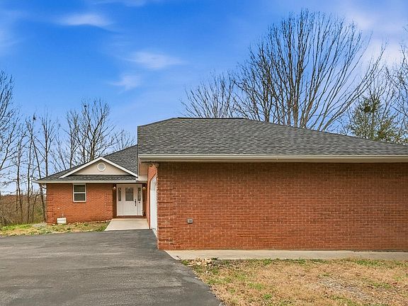 3rd image of 2520 Sullins Rd