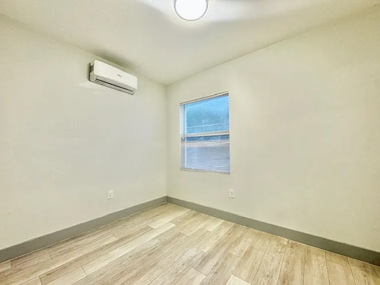 8261 NE 3rd Ave — Photo 4