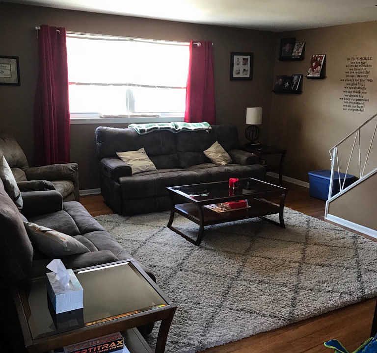 2nd image of 814 Arnold St
