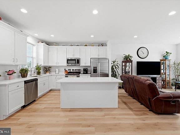 5th image of 80 Thyme Way