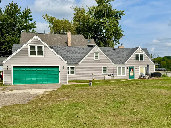 4400 Riverside Dr, Crystal Lake, IL 60014