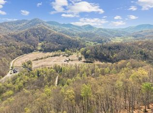 8 Santeetlah Rdg, Franklin, NC 28734