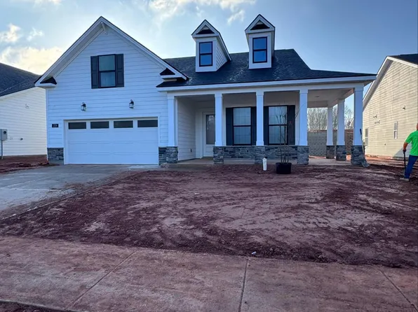229 Dunton St, Holly Springs, NC 27540