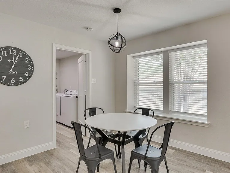3921 Amy Ave — Photo 17