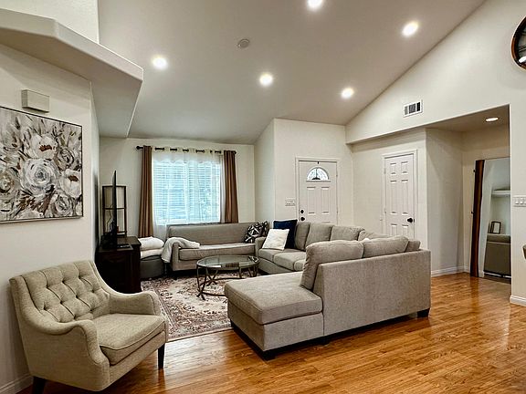 4th image of 5548 Heath Creek Dr