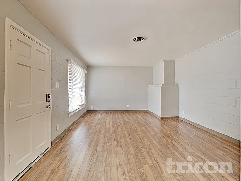 5307 Esmeralda St — Photo 3