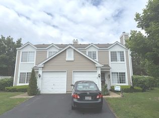 454 Paul Revere Ct, Aurora, IL 60504