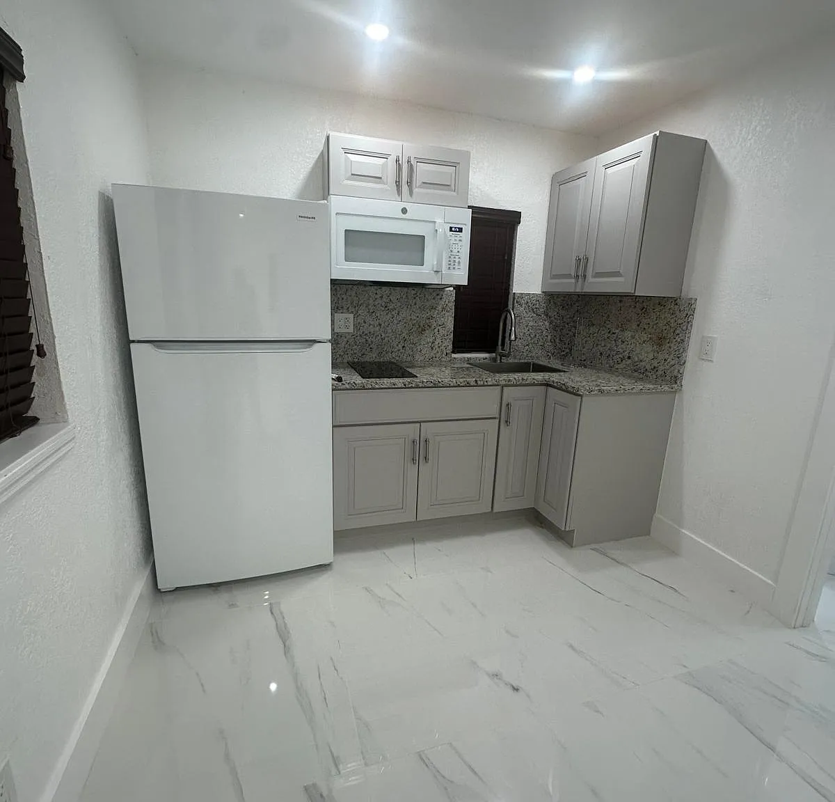 1 bed, $1,600 — Photo 2
