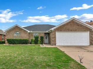 406 McMurtry Dr, Arlington, TX 76002