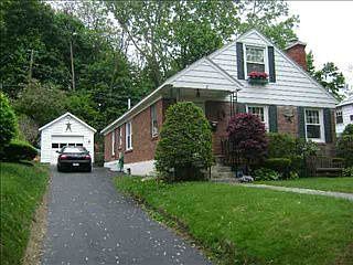 1st image of 50 Pointview Dr