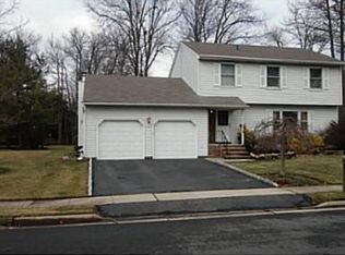 24 Schubert Ave, Edison, NJ 08820