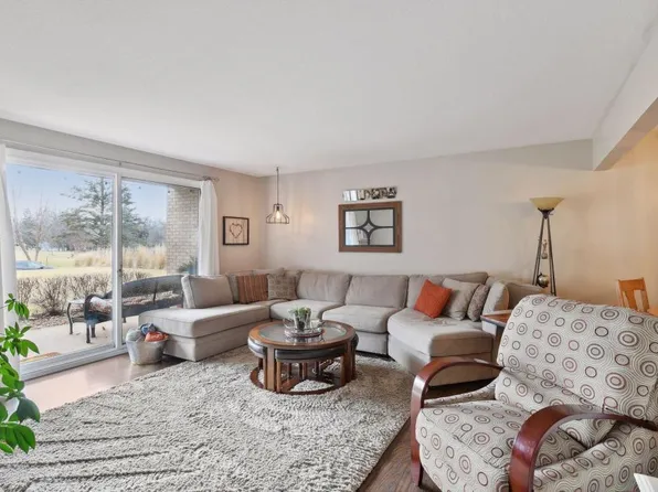 4350 Brookside Ct APT 116, Edina, MN 55436