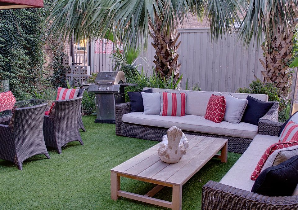 5119 Junius - MUNGER Courtyard