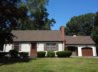31 Pilgrim Dr, Windsor, CT 06095