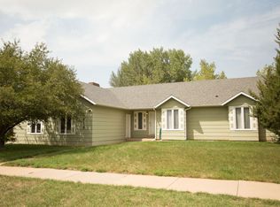 1615 Reynolds St, Laramie, WY 82072