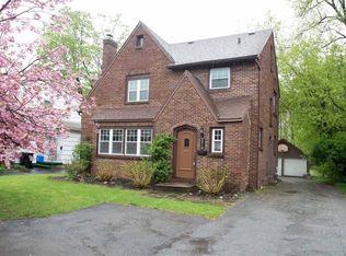 2419 Saint Paul Blvd, Rochester, NY 14617