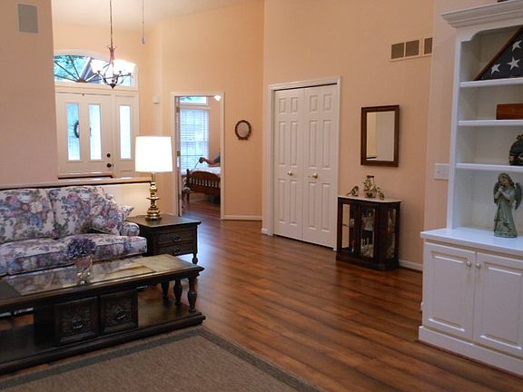 4th image of 1656 Brookstone Ct