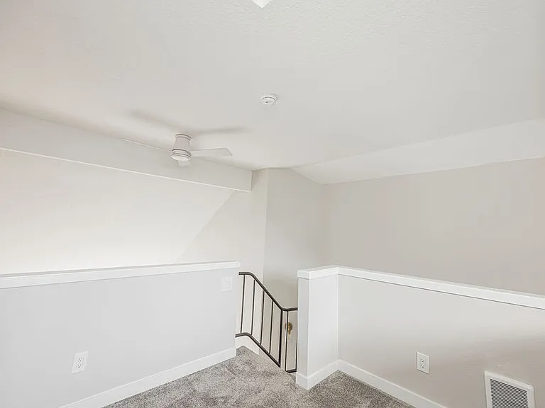Elevation at Mountain Park — Photo 22