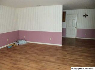 20450 Lovell Dr, Athens, AL 35614