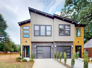 313 E Peterson Dr, Charlotte, NC 28217