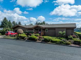 1135 NE Lakewood Dr, Newport, OR