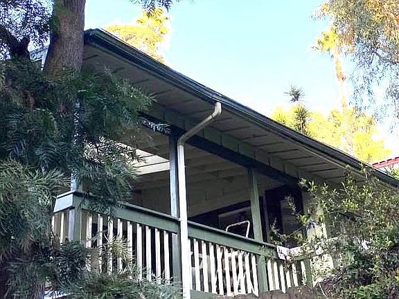 2nd image of 2010 Holly Dr