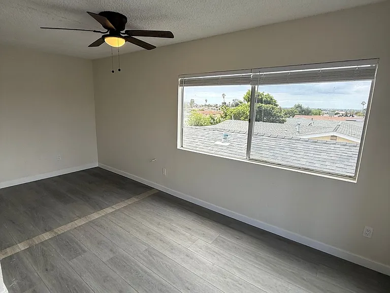 Rosa Linda St — Photo 10