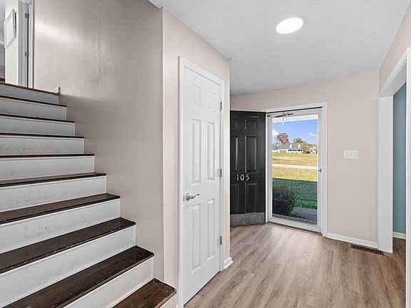 5th image of 105 Nelson St