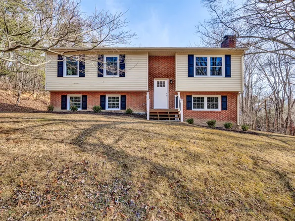 900 High St, Salem, VA 24153