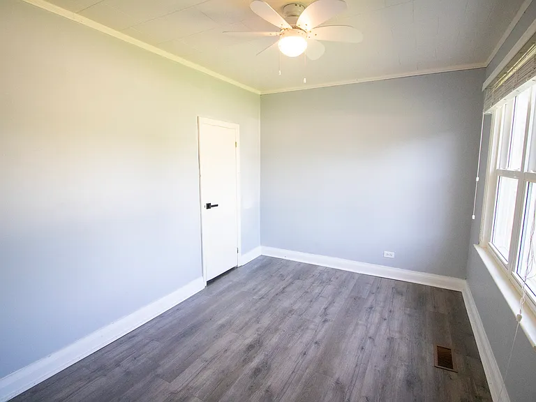 150 Hughes St — Photo 14
