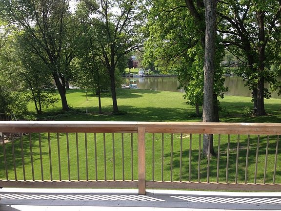4th image of 935 N Lakeview Dr