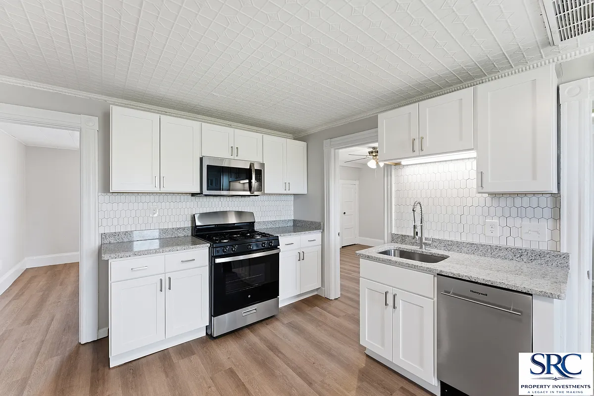 Building Photo - 12 Hanover St #3