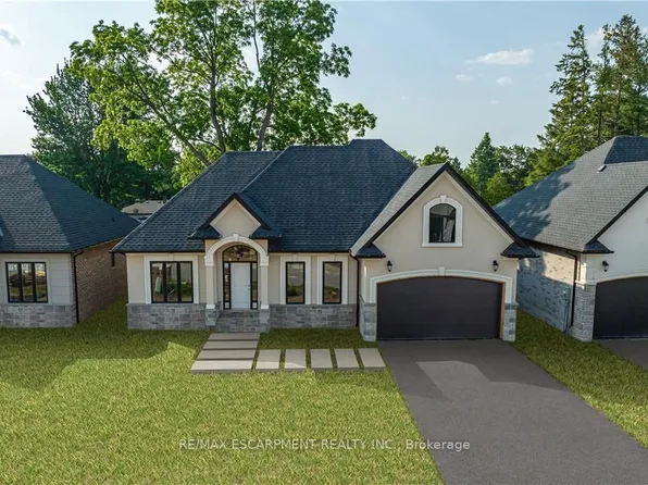 57 Cesar Pl, Hamilton, ON L9G 0G3